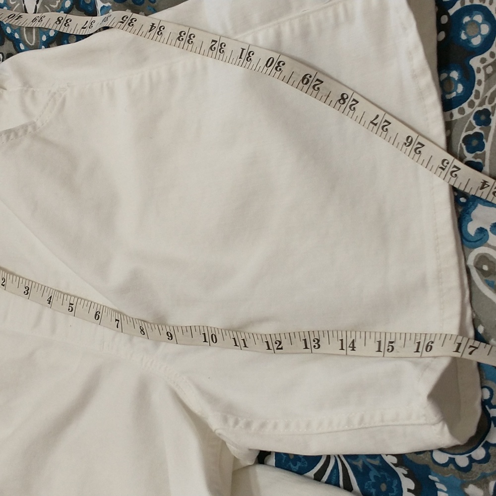 Lee Ladies cover all shorts  size medium and size extra small  white NWT - Picture 10 of 13